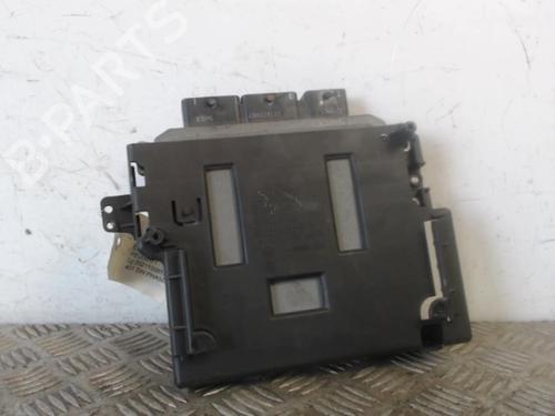 Used Fuse box Fuse box PEUGEOT 407 SW (6E_, 6D_) 2.0 HDi 135 (136 hp) 30022487 30022487
