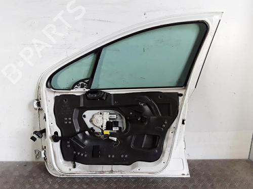 Used Right front door Right front door 30026974 30026974