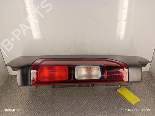 Used Left taillight Left taillight RENAULT TRAFIC III Van (FG_) 2.0 dCi 120 (FGMN) (120 hp) 39761129 39761129