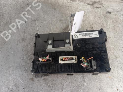Używane Moduł elektroniczny RENAULT CLIO II (BB_, CB_) 1.5 dCi (B/CB07) (65 hp) 30940597