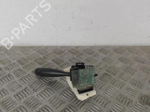 Used Steering column stalk TOYOTA YARIS VERSO (_P2_) 1.3 (NCP20_, NCP22_, NCP20R, NCP22R) (86 hp) 30017000