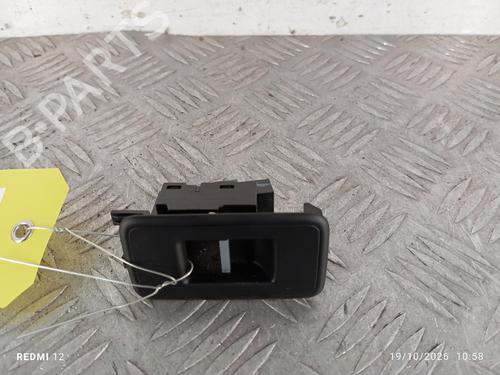 Used Left rear window switch Left rear window switch LAND ROVER RANGE ROVER SPORT II (L494) 3.0 SDV6 Hybrid 4x4 (354 hp) 40117741 40117741