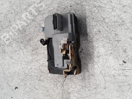 Używane Zamek drzwi przednich prawych CITROËN BERLINGO / BERLINGO FIRST MPV (MF_, GJK_, GFK_) 1.4 i (MFKFX, MFKFW, GJKFWB, GJKFWC, GFKFWC) (75 hp) 30015437