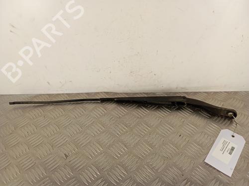 Used Front windshield wiper arm RENAULT CLIO III (BR0/1, CR0/1) 1.2 16V Hi-Flex (BR1U, CR1U) (75 hp) 30007810