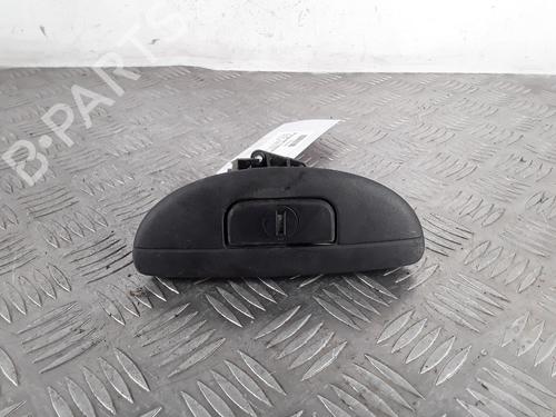 Trunk håndtak RENAULT SCÉNIC I MPV (JA0/1_, FA0_) 2.0 16V (JA1D, JA17) (140 hp) 30007304