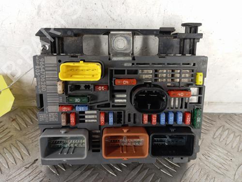 Used Fuse box PEUGEOT PARTNER Box Body/MPV 1.6 HDi (75 hp) 31375585
