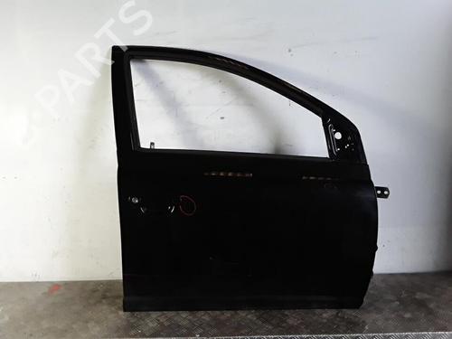 Używane Drzwi przednie prawe TOYOTA YARIS (_P1_) 1.0 (SCP10_, SCP10R) (65 hp) 30021728