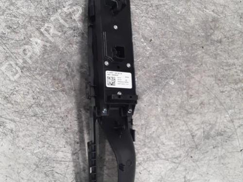 Used Left front window switch FORD FOCUS III 2.0 TDCi (115 hp) 30019342