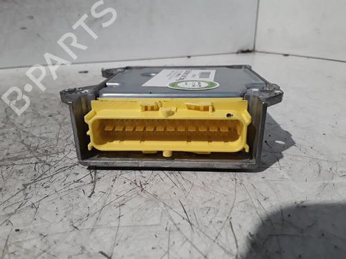 Used ECU airbags AUDI Q3 (8UB, 8UG) 2.0 TDI (140 hp) 30026381