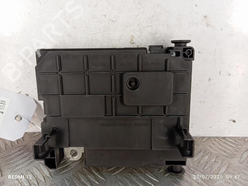 Used Fuse box Fuse box 37634206 37634206