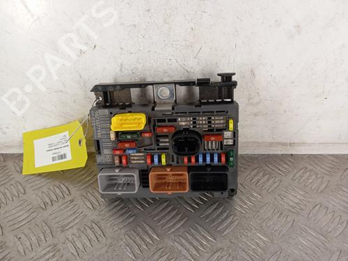 Sikringsdåse PEUGEOT 3008 I MPV (0U_) 1.6 HDi (114 hp) 31331848