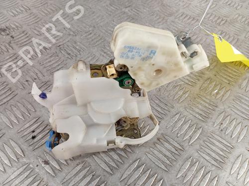 Højre fortil lås NISSAN X-TRAIL I (T30) 2.2 dCi 4x4 (136 hp) 32190053