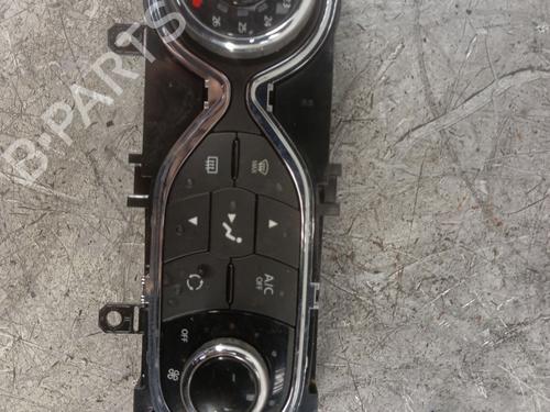 AC-Styringsenhed/Manøvreenhed RENAULT CAPTUR I (J5_, H5_) 0.9 TCe 90 (90 hp) 30008483