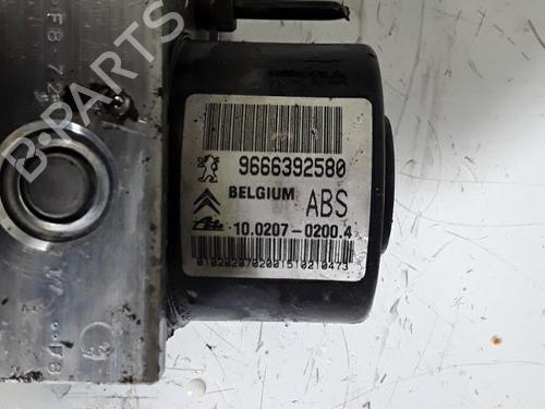 Used ABS pump ABS pump CITROËN C3 II (SC_) 1.6 HDi 90 (90 hp) 30022011 30022011
