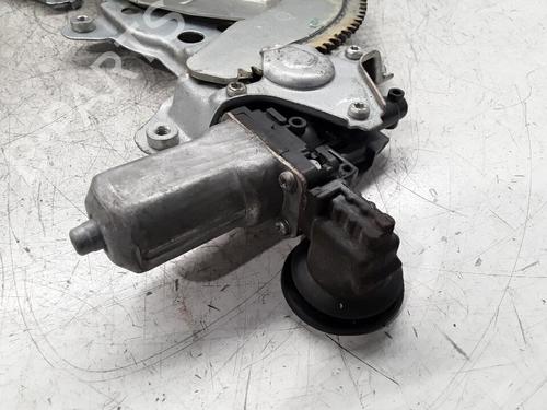 Used Front left window mechanism Front left window mechanism SUZUKI SWIFT III (MZ, EZ) 1.3 DDiS (RS413D) (75 hp) 33693592 33693592