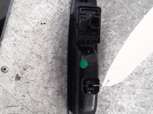 Used Right rear window switch Right rear window switch RENAULT MEGANE IV Grandtour (K9A/M/N_) 1.5 dCi 110 (110 hp) 33693677 33693677