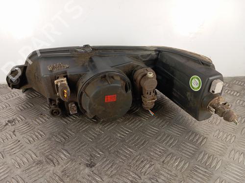 Used Right headlight Right headlight PEUGEOT 306 Hatchback (7A, 7C, N3, N5) 1.9 D (68 hp) 32258601 32258601