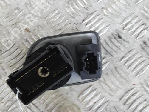 Used Switch Switch SEAT IBIZA IV ST (6J8, 6P8) 1.6 TDI (90 hp) 30027349 30027349