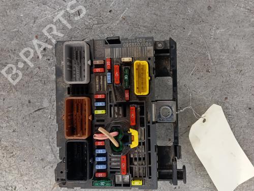 Fuse box CITROËN C5 III Break (RW_) 1.6 HDi 110 | BP30025275E1
