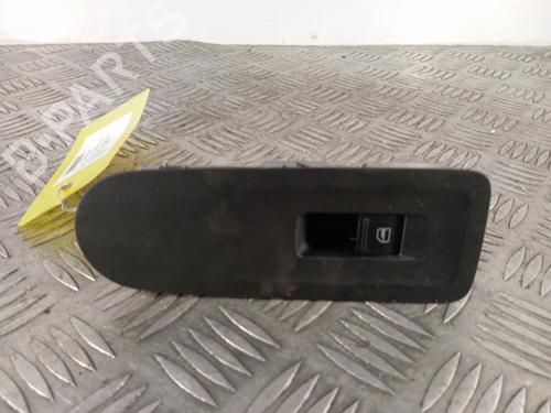 Used Right front window switch Right front window switch VW UP! (121, 122, BL1, BL2, BL3, 123) 1.0 (60 hp) 33692048 33692048