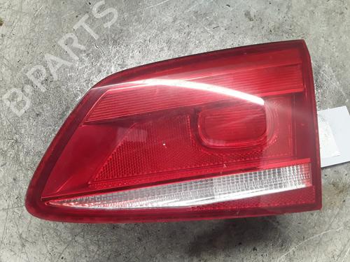 Højre baklys, luke VW PASSAT B7 Variant (365) 1.6 TDI (105 hp) 30018345
