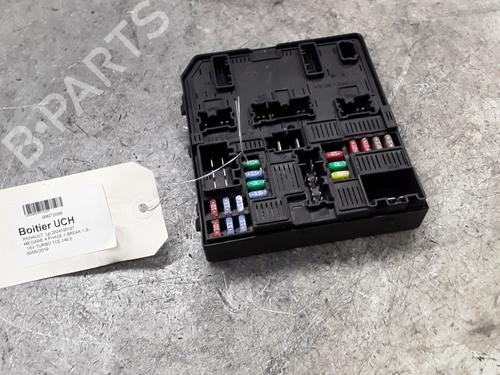 Used Fuse box RENAULT MEGANE IV Grandtour (K9A/M/N_) 1.3 TCe 140 (K9NB) (140 hp) 30020693