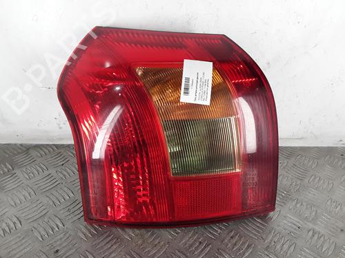 Used Left taillight TOYOTA COROLLA (_E12_) 2.0 D-4D (CDE120R, CDE120L_) (116 hp) 30940817