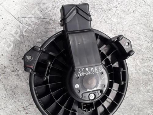 Used Heater blower motor TOYOTA YARIS (_P9_) 1.0 VVT-i (KSP90_, KSP90R) (69 hp) 30024628