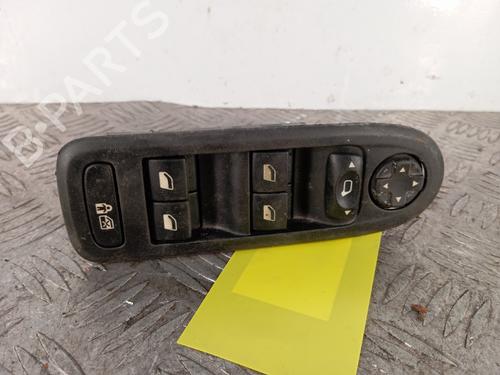 Fensterheberschalter links vorne für Fensterheberschalter links vorne PEUGEOT 508 I (8D_) 1.6 HDi (112 hp) 33692459 33692459