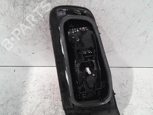 Venstre baglygte bagklap RENAULT LAGUNA II (BG0/1_) 1.9 dCi (BG1A, BG1W, BG0G) (110 hp) 30011149