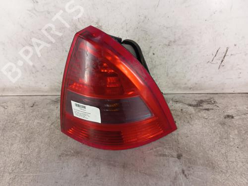 Używane Lampa tylna prawa CITROËN C5 II (RC_) 1.6 HDi (RC8HZB) (109 hp) 30008210