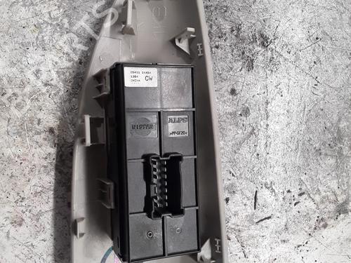 Used Right front window switch Right front window switch NISSAN JUKE (F15) 1.5 dCi (110 hp) 30026017 30026017