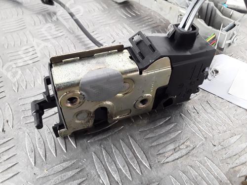 Used Rear right lock CITROËN C4 I (LC_) 1.6 HDi (109 hp) 30009891