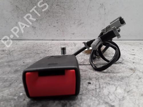 Used Seat buckle FIAT 500 (312_) 0.9 (312AXG1A, 312.AXG11) (86 hp) 30019284