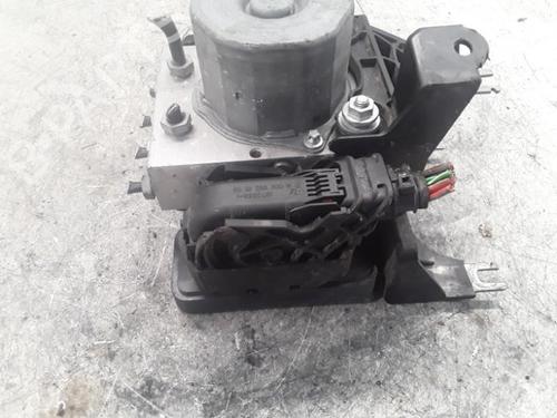Used ABS pump ABS pump MERCEDES-BENZ GLA-CLASS (X156) GLA 200 CDI / d (156.908) (136 hp) 30019312 30019312
