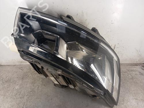 Used Right headlight Right headlight VW TRANSPORTER T6 Van (SGA, SGH, SHA, SHH) 2.0 TDI 4motion (150 hp) 30012321 30012321
