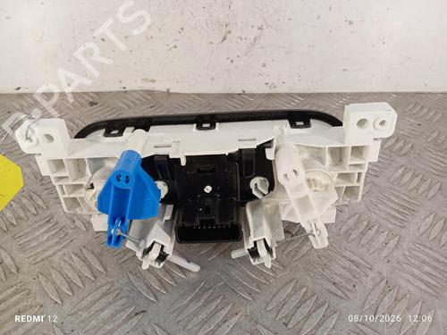 climate-control-renault-trafic-iii-van-fg_-2014-39761134 main image