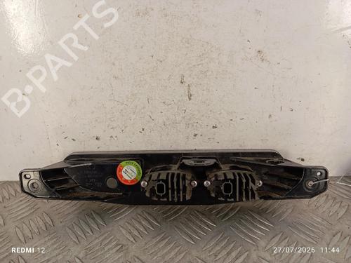 rear-fog-light-toyota-yaris-_p21_-_pa1_-_ph1_-2020-37740815 main image