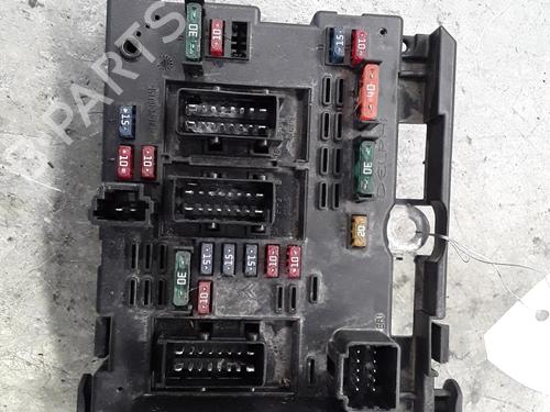 Used Fuse box PEUGEOT 206 Hatchback (2A/C) 1.6 HDi 110 (109 hp) 30020485