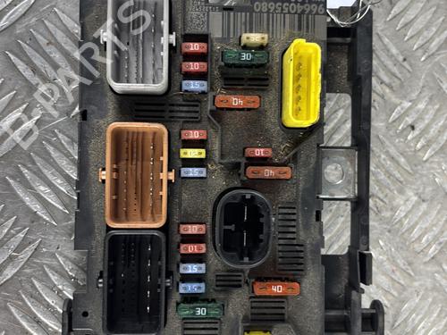 Used Fuse box CITROËN C4 Picasso I MPV (UD_) 1.6 HDi (109 hp) 30011644