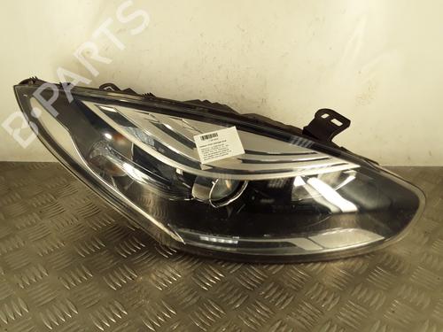 Used Right headlight RENAULT MEGANE III Hatchback (BZ0/1_, B3_) 1.2 TCe (BZ2B, BZ11) (116 hp) 30011420