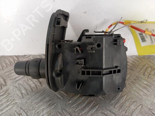 Used Switch Switch RENAULT CLIO III (BR0/1, CR0/1) 1.5 dCi (C/BR0G, C/BR1G) (68 hp) 33723179 33723179