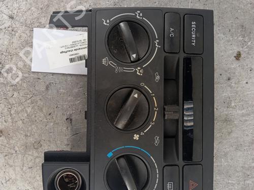 Commande Chauffage TOYOTA COROLLA Verso (_E12_) 1.6 VVT-i (ZZE121_, ZZE121R) (110 hp) 30012269