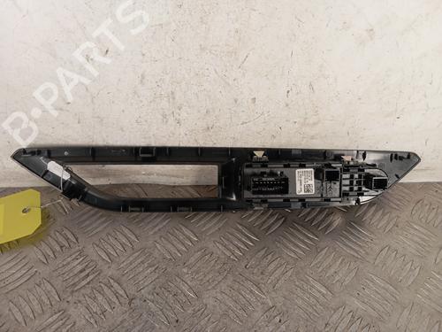Used Left front window switch Left front window switch PEUGEOT 3008 II SUV (MC_, MR_, MJ_, M4_) 1.5 BlueHDi 130 (131 hp) 31658365 31658365