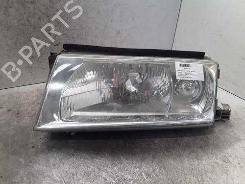 Lyskaster venstre SKODA OCTAVIA I Combi (1U5) 1.6 (102 hp) 30013072