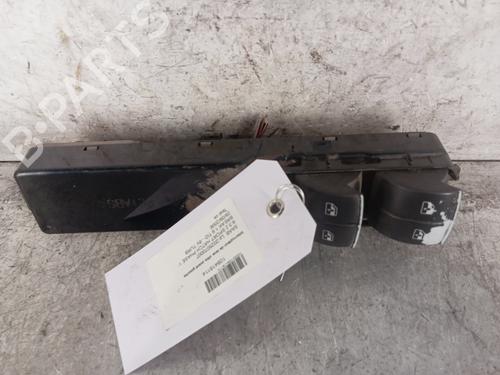 Used Left front window switch SAAB 9-3 Estate (E50) 1.9 TiD (120 hp) 30012521