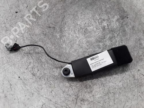 Used Seat buckle FIAT FREEMONT (345_) 2.0 JTD (140 hp) 30024332