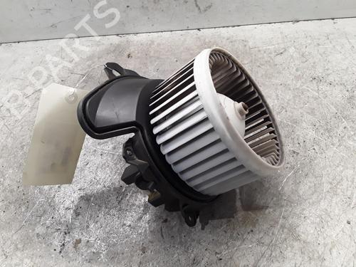 Heater blower motor FIAT PUNTO EVO (199_) 1.3 D Multijet (199AXC1A, 199BXC1A, 199AXT1A, 199BXT1A) | BP30018333M62 
