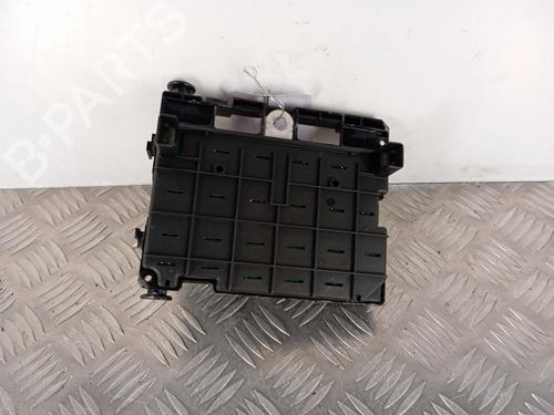 Used Fuse box PEUGEOT 406 (8B) 2.0 HDI 110 (109 hp) 30011916