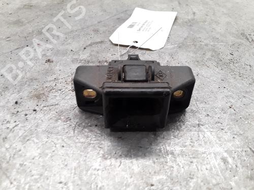 Serrure hayon RENAULT SCÉNIC I MPV (JA0/1_, FA0_) 1.4 16V (JA0D, JA1H, Ja0W, JA10) (95 hp) 30018363